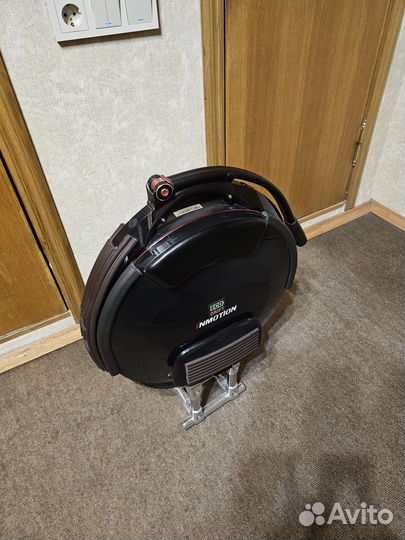 Моноколесо Inmotion v10f (Пробег меньше 100км)