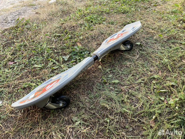 Роллерсерф (двухколесный скейтборд)