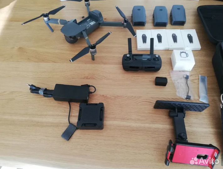 Квадрокоптер DJI Mavic Pro Combo