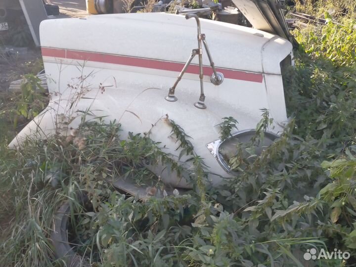 Капот на freightliner