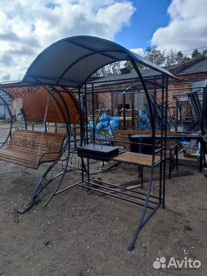 Мангал садовый с крышей