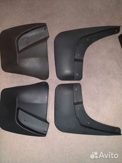 Комплект увеличенных брызговиков гард гранта