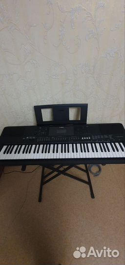 Синтезатор Yamaha PSR-EW410