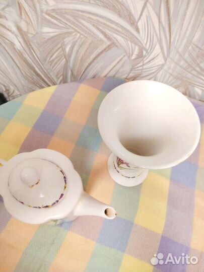 Чайник и ваза