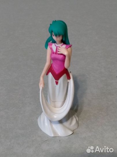 Аниме фигурки и веера