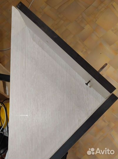 Полка настенная угловая