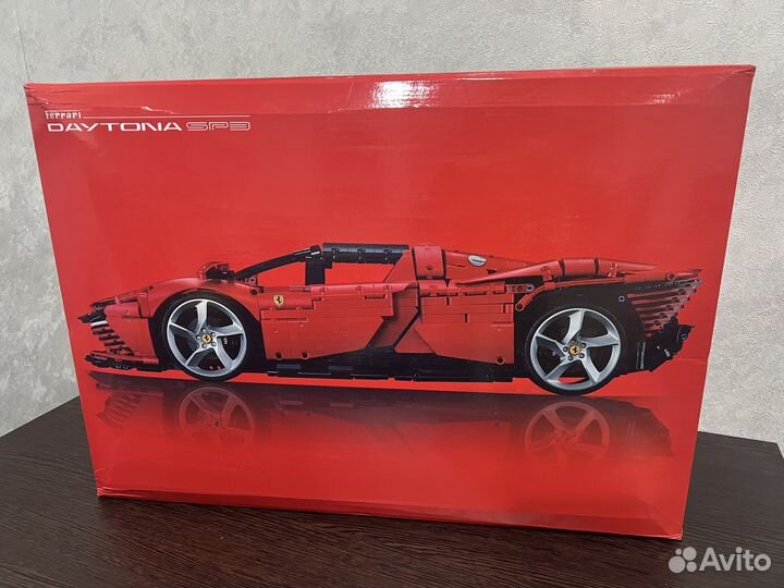 Конструктор Lego Ferrari Daytona SP3 42143
