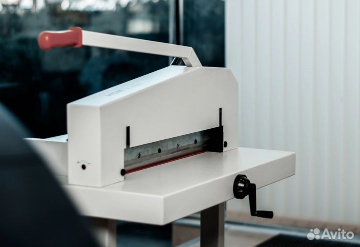 Резак гильотина для бумаги
