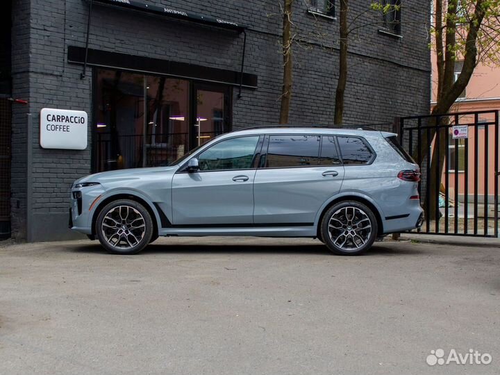 BMW X7 3.0 AT, 2022, 100 км