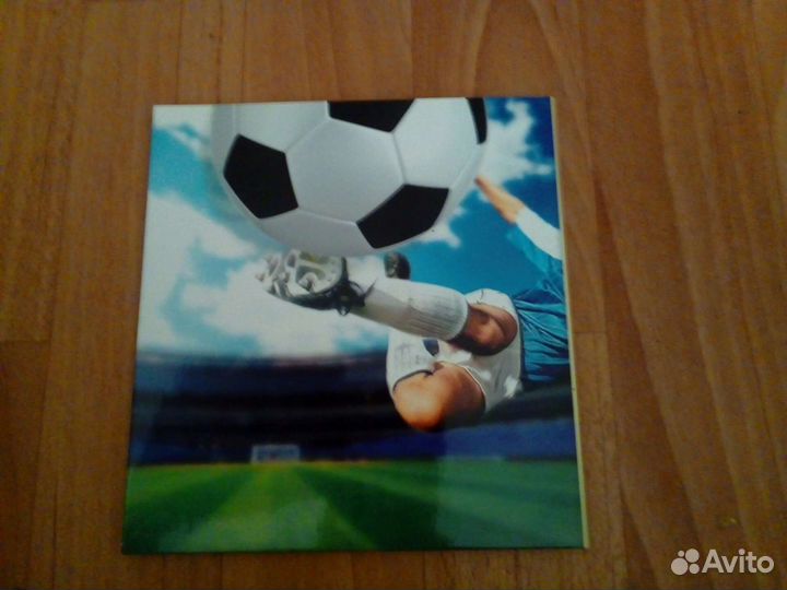 Заполненные альбомы памятных монет и банкнот