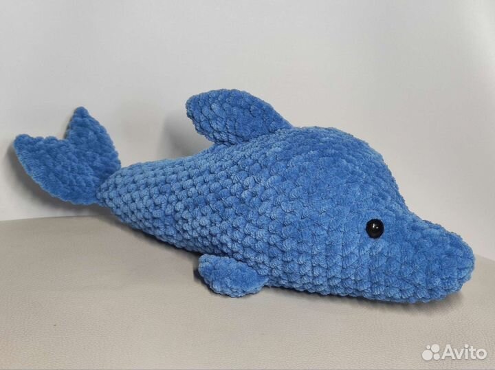 Вязаная игрушка дельфин, ручная работа