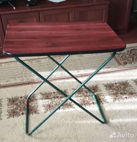 Столик для отдыха и рыбалки