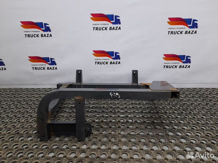 Кронштейн подножки за кабину Renault Premium