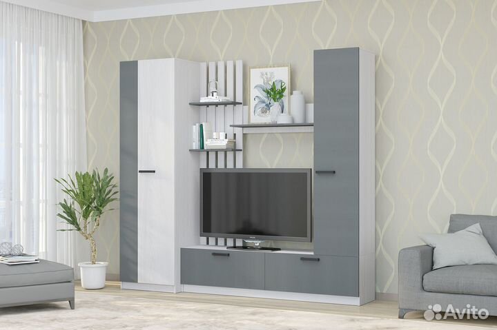 Гостиная Юджи