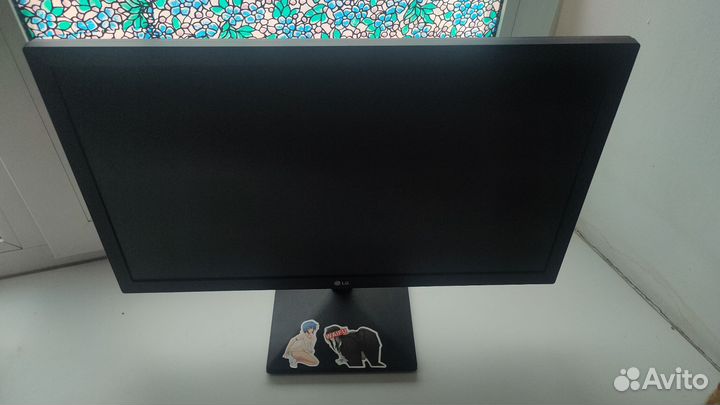 Монитор LG 22 дюйма fullHD