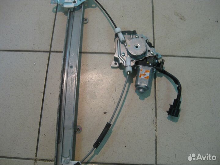 Механизм стеклоподъемника Nissan Tiida