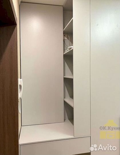 Шкаф двухстворчатый