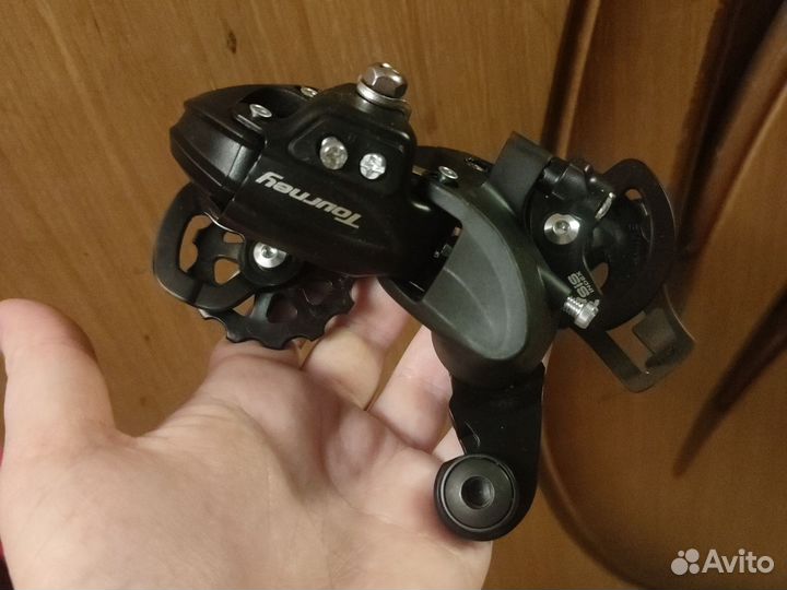 Для велосипеда задний переключатель Shimano