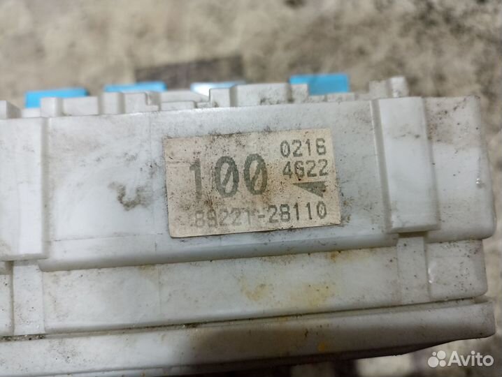 Блок предохранителей Toyota Estima