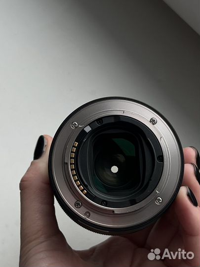 Объектив sony e mount 35 1.8