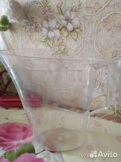 Кувшины и графины