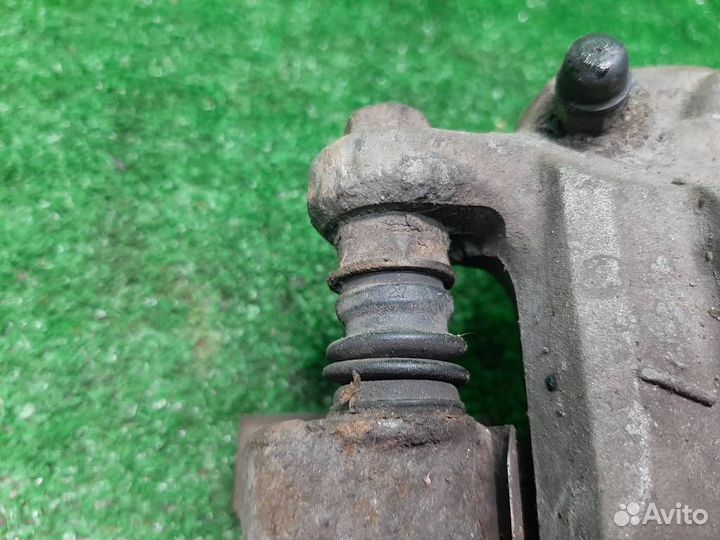 Суппорт тормозной задний левый Subaru Legacy/ Out