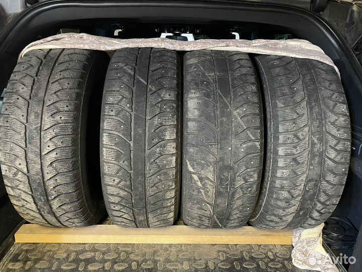 Bridgestone Ice Cruiser 7000 225/60 R17 103T