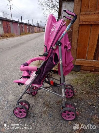Прогулочная коляска