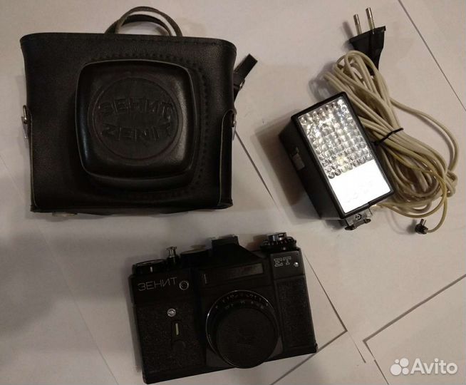 Фотоаппарат Зенит ет + вспышка (СССР)