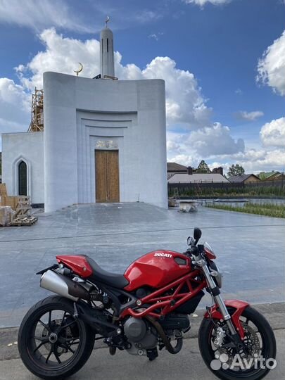 Ducati monster 796 ABS