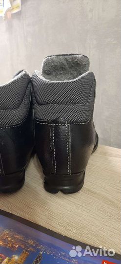 Ботинки лыжные,33 размер