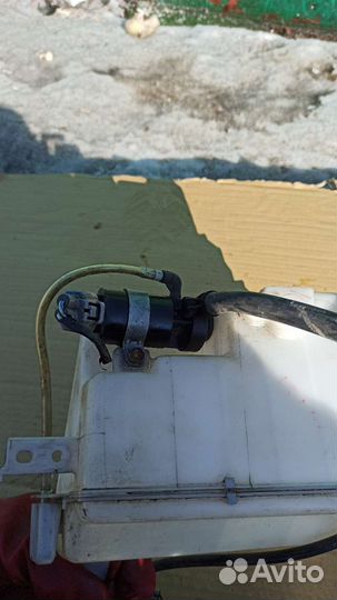 Моторчик омывателя фар Toyota Land Cruiser 100