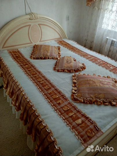 Спальный гарнитур бу