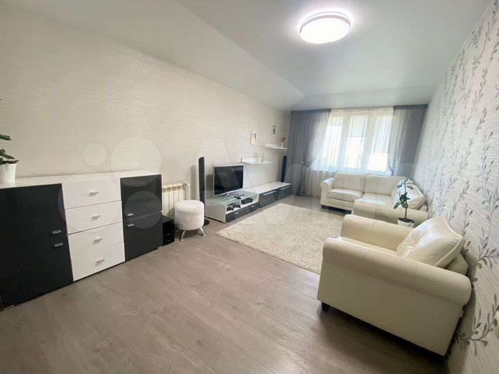 3-к. квартира, 90 м², 4/4 эт.