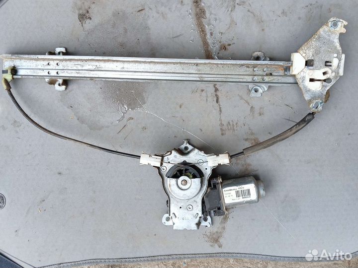 Стеклоподъёмник передний правый Nissan Note E11