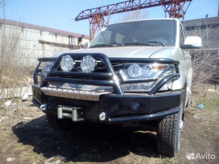 Передний бампер Гладиатор с кенгурином УАЗ Патриот