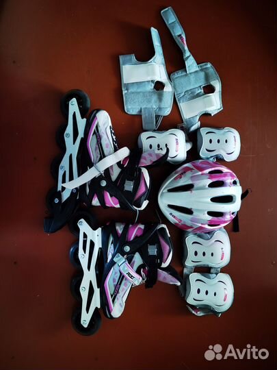 Роликовые коньки женские roces с комплектом защиты