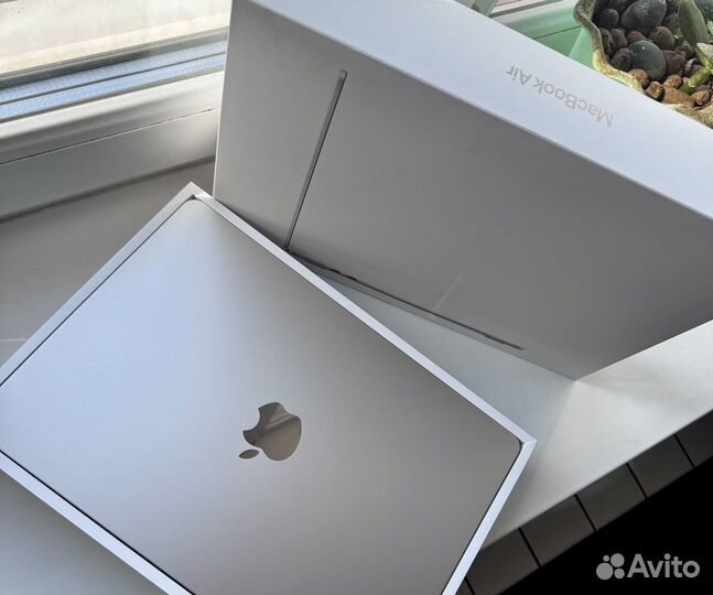 Apple Macbook Air 13 2024 m3 8gb 256gb