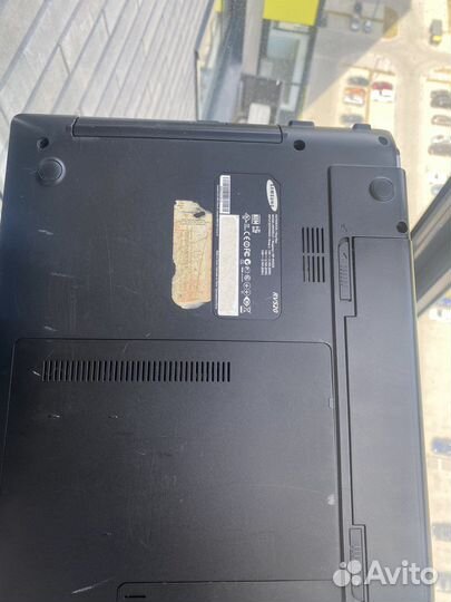 Ноутбук Samsung rv520