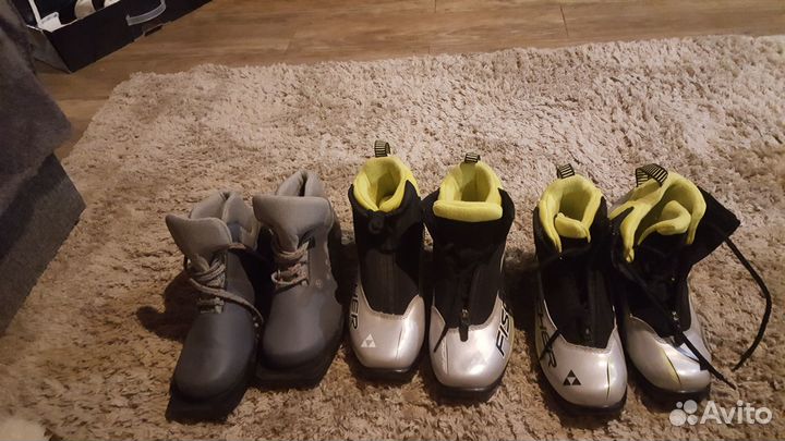 Продам лыжные ботинки
