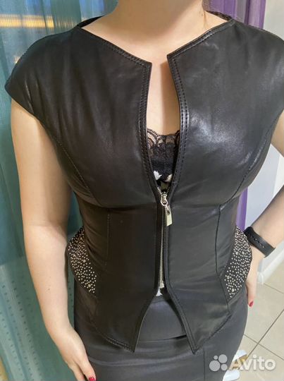 Кожаный жилет натуральная кожа рамер 42-44