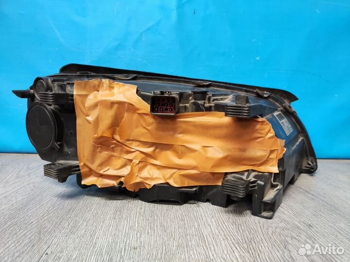 Фара левая Volvo S80 2 2006