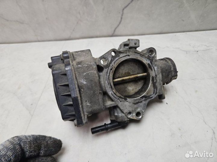 Дроссельная заслонка Peugeot 307 универсал 2.0 PSA