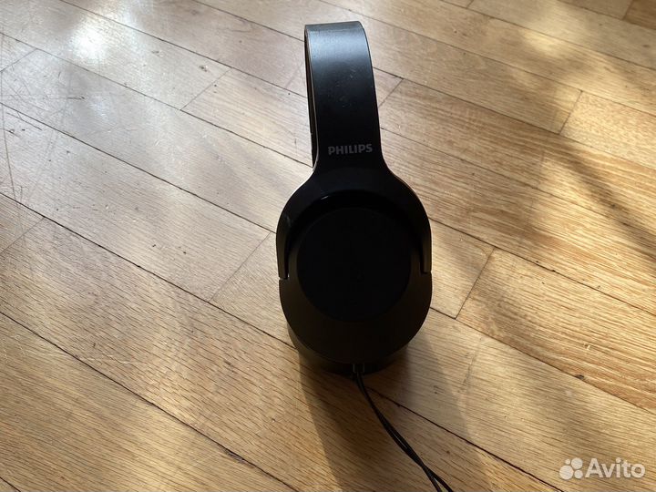 Проводные наушники Philips