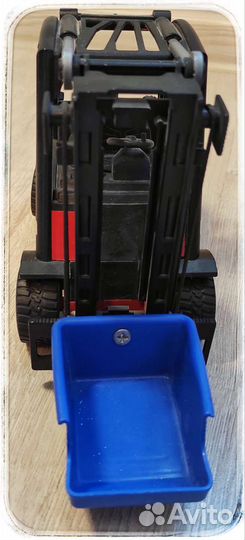 Погрузчик вилочный Bruder Linde