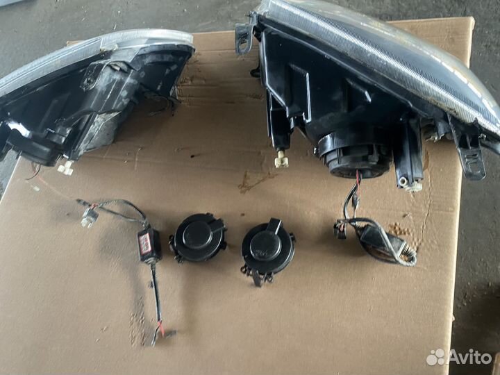 Фары Granta ангельские глазки синие