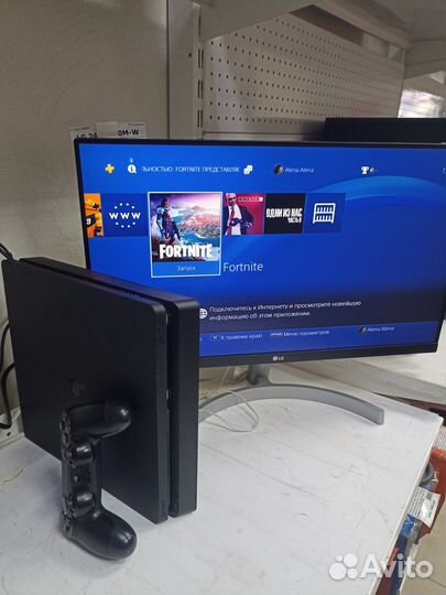 Игровая приставка PS4 Slim 500Gb