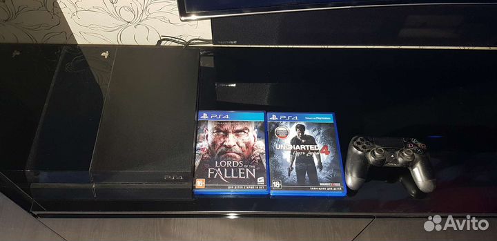 Sony playstation 4 бу вместе с играми