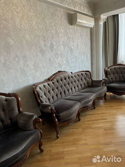 Холл регалис