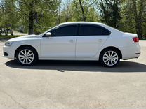 Volkswagen Jetta 1.6 AT, 2014, 140 000 км, с пробегом, цена 1 165 000 руб.